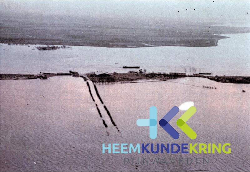 RW-HoogWater.20-HuissVeer050148 F00003194